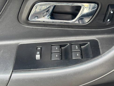 Used 2011 Ford Taurus SEL w/ 202A Rapid Spec Order Code FWD image 18