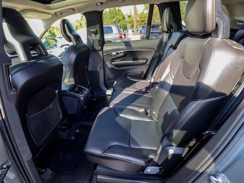 Used 2020 Volvo XC90 T5 Momentum w/ Protection Package image 43