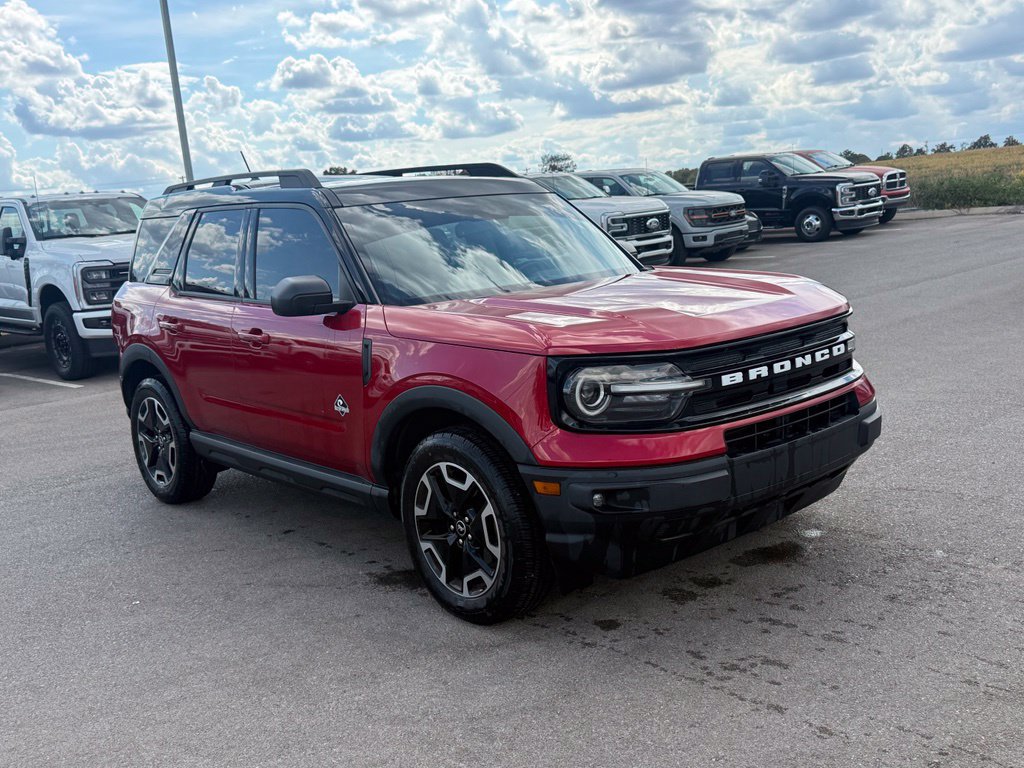 Used 2021 Ford Bronco Sport Outer Banks w/ Outer Banks Package AWD/4WD image 2