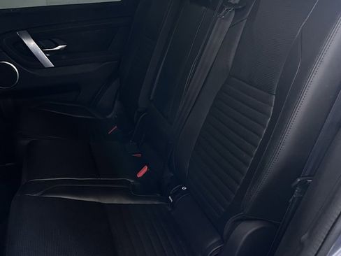 Used 2021 Land Rover Discovery Sport SE image 16