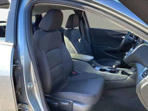 Used 2024 Chevrolet Malibu LT image 19