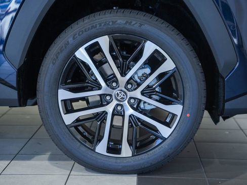 New 2026 Toyota RAV4 Limited AWD/4WD image 18