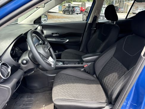 Used 2023 Nissan Kicks SV FWD image 14