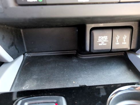 Used 2016 Honda Pilot Elite image 24