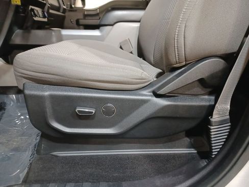 Used 2019 Ford F250 XLT w/ XLT Premium Package image 14