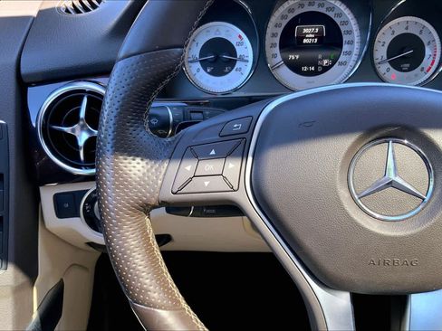 Used 2015 Mercedes-Benz GLK 350 4MATIC image 24