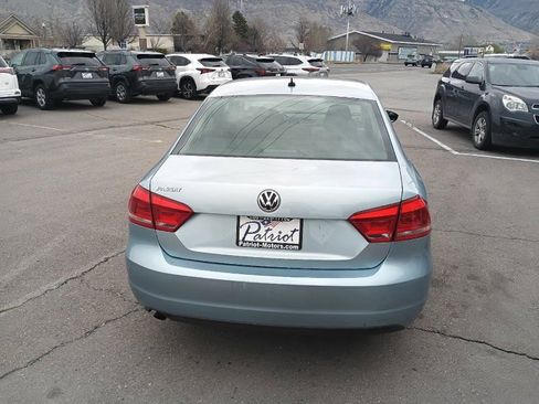 Used 2012 Volkswagen Passat 2.5 S image 4