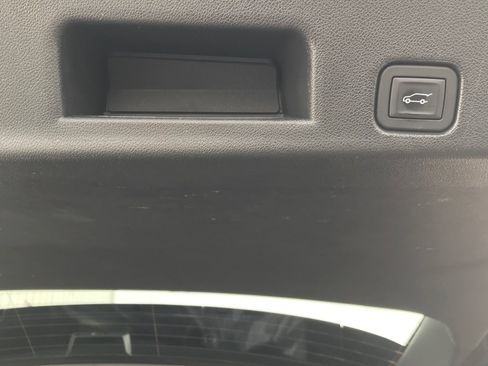 Certified 2025 Buick Enclave Avenir w/ Super Cruise Package image 15