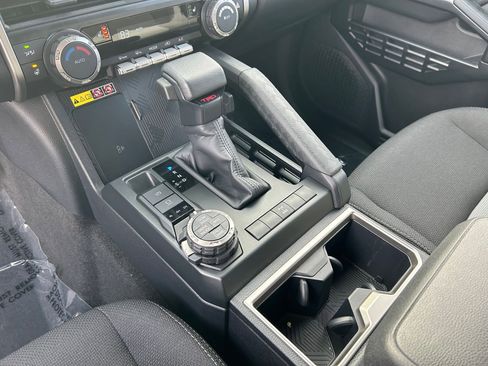 Certified 2025 Toyota 4Runner 4WD image 17