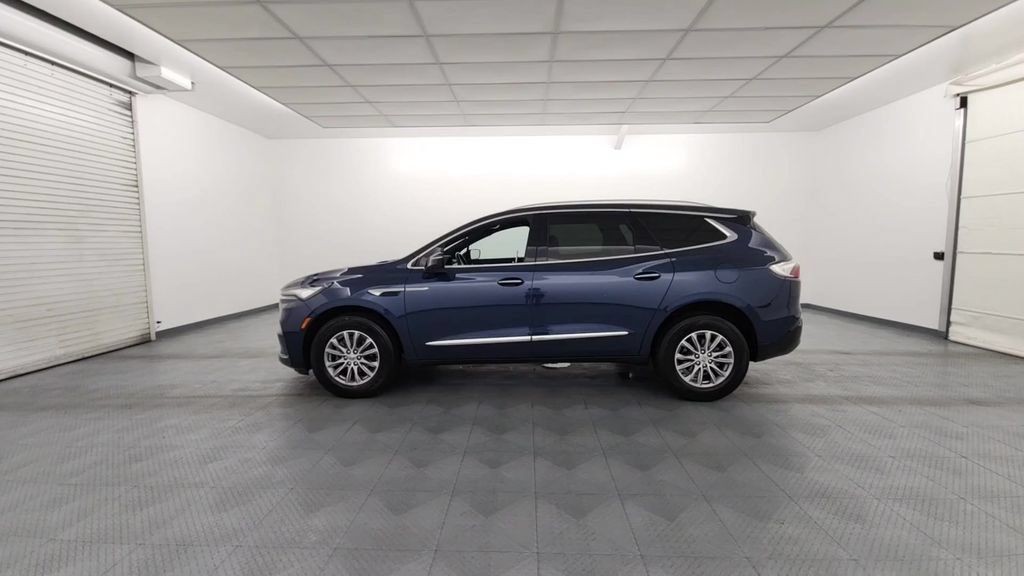 Used 2023 Buick Enclave Essence AWD/4WD image 5