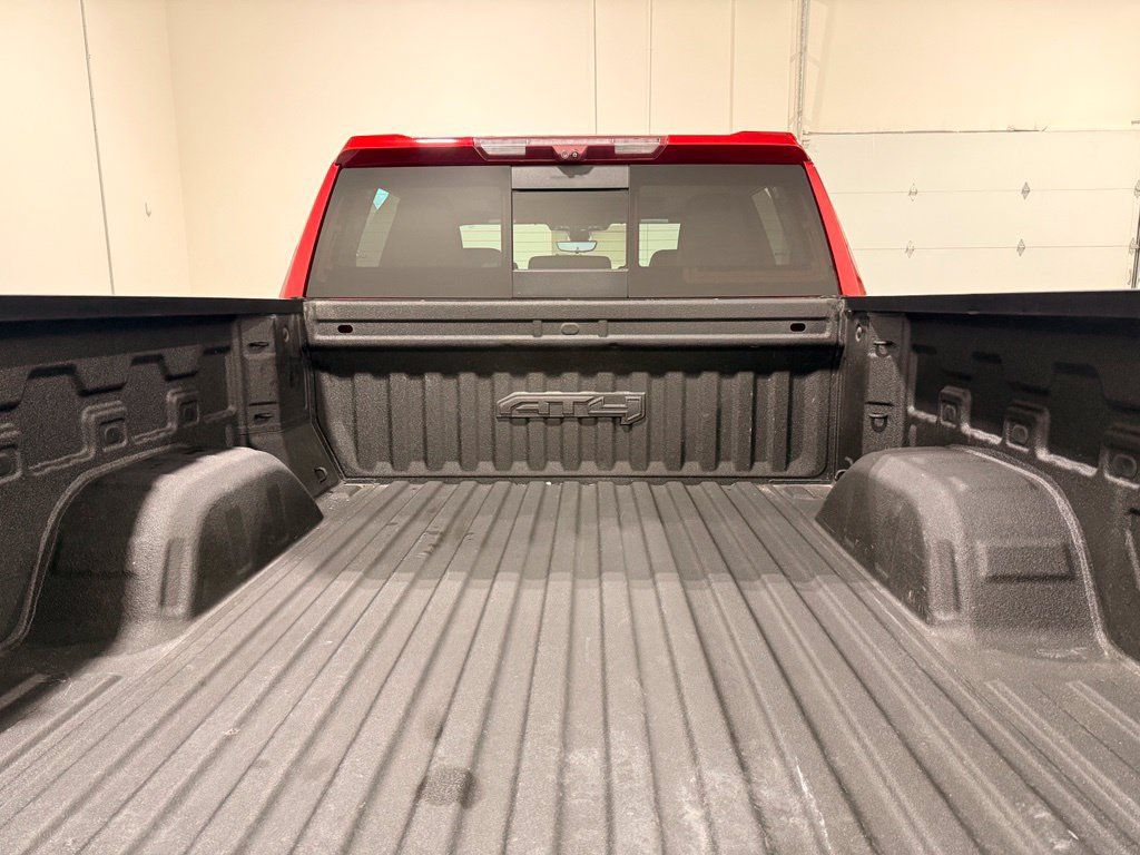 Used 2021 GMC Sierra 1500 AT4 w/ AT4 Premium Package AWD/4WD image 10