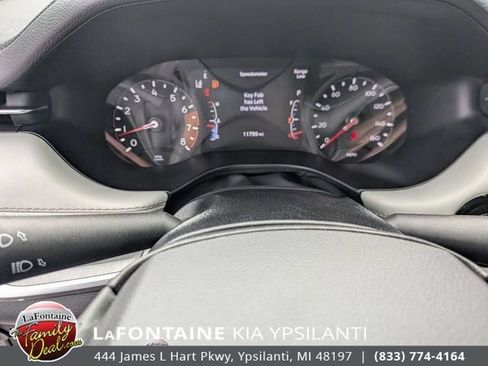Used 2025 Jeep Compass Limited AWD/4WD image 17