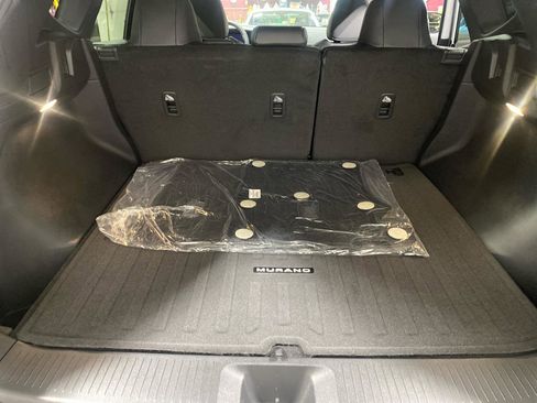 Used 2025 Nissan Murano SV image 35