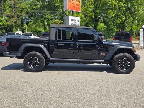 Used 2022 Jeep Gladiator Rubicon w/ Cold Weather Group AWD/4WD image 6