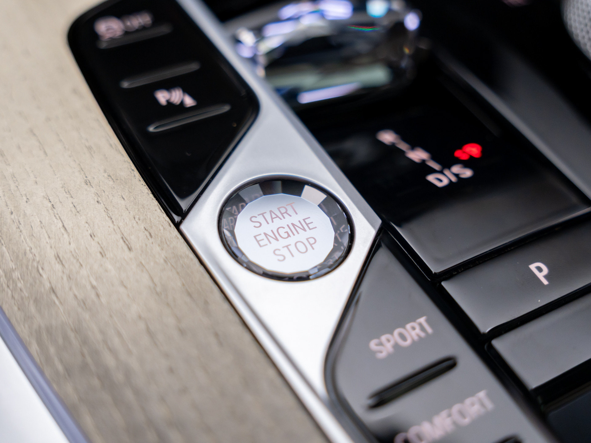 Certified 2025 BMW X7 M60i AWD/4WD image 21