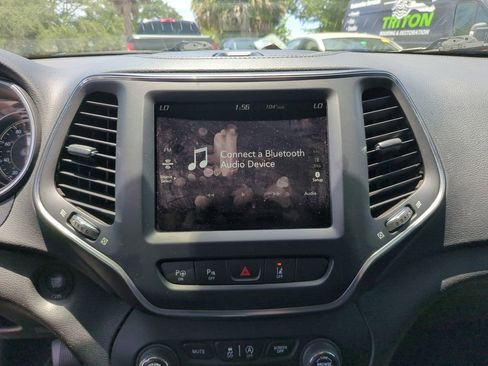 Used 2023 Jeep Cherokee Altitude Lux AWD/4WD image 20