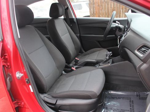 Used 2018 Hyundai Accent SE image 36