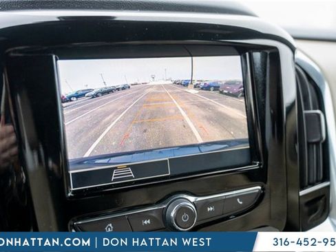 Used 2023 Chevrolet Traverse LS w/ Safety Package image 18