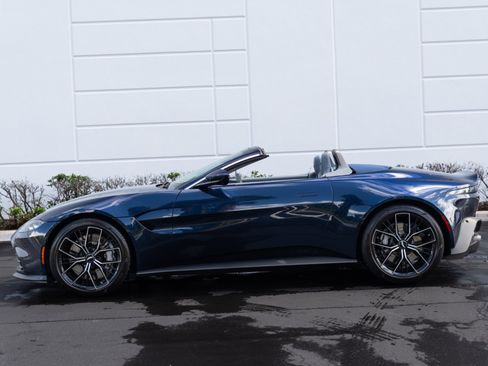 Used 2021 Aston Martin V8 Vantage image 22