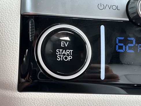 Used 2025 Hyundai Ioniq 6 SEL AWD/4WD image 30