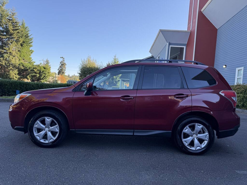 Used 2014 Subaru Forester 2.5i Premium AWD/4WD image 5