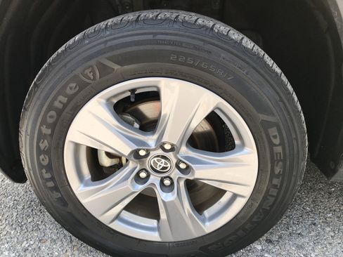 Certified 2023 Toyota RAV4 XLE AWD/4WD image 11