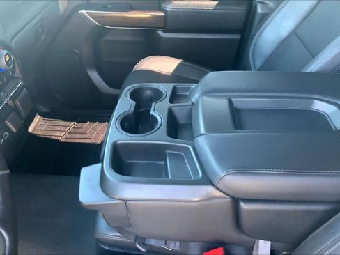 Used 2019 Chevrolet Silverado 1500 LT w/ Texas Edition RWD image 17