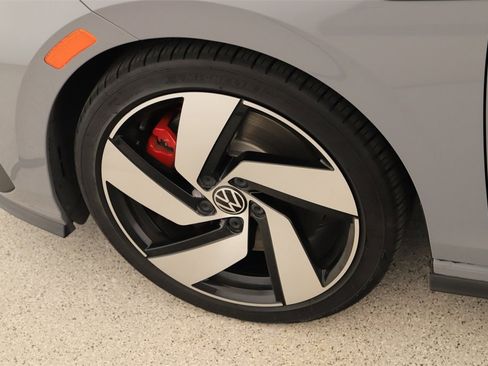 Used 2022 Volkswagen GTI S image 31