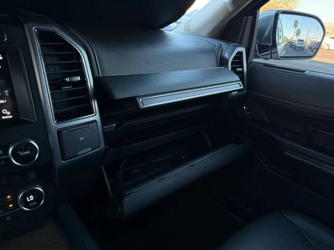 Used 2019 Ford Expedition Platinum image 71