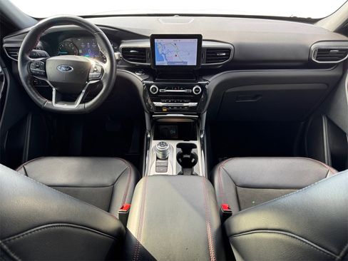 Used 2023 Ford Explorer ST-Line w/ Class IV Trailer Tow Package image 10