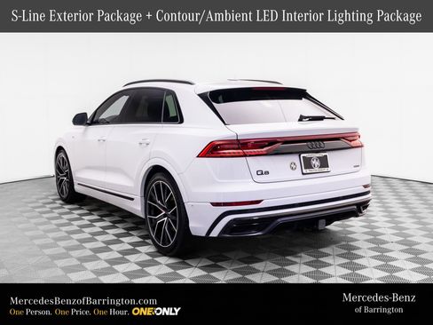 Used 2022 Audi Q8 Prestige w/ Prestige Package AWD/4WD image 3