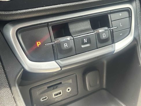 Used 2023 GMC Terrain SLT w/ Tech Package AWD/4WD image 16