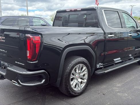 Used 2023 GMC Sierra 1500 Denali AWD/4WD image 7