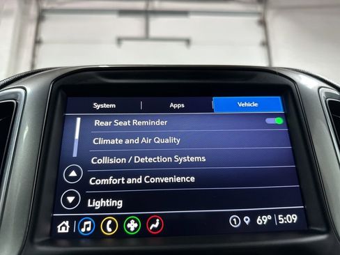 Used 2021 Chevrolet Silverado 1500 LT Trail Boss w/ Convenience Package II image 36