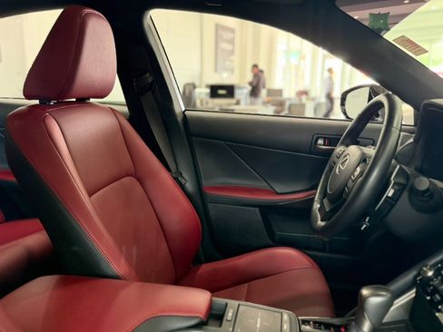 Used 2025 Lexus IS 350 F Sport RWD image 22