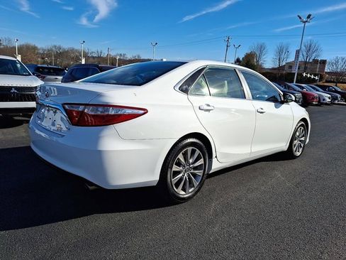 Used 2015 Toyota Camry XLE image 7