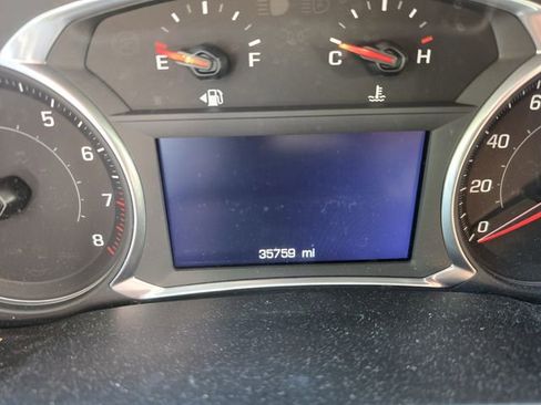 Used 2021 Chevrolet Blazer LT image 2