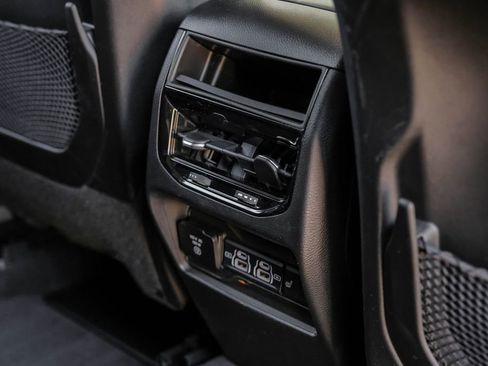 Used 2022 Jeep Grand Cherokee Limited image 48