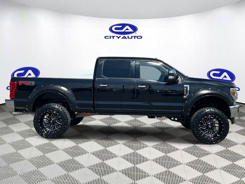 Used 2019 Ford F250 XLT w/ XLT Premium Package AWD/4WD image 2