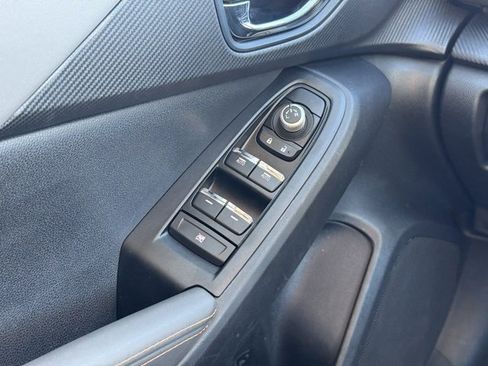 Used 2024 Subaru Crosstrek 2.5i Limited image 32