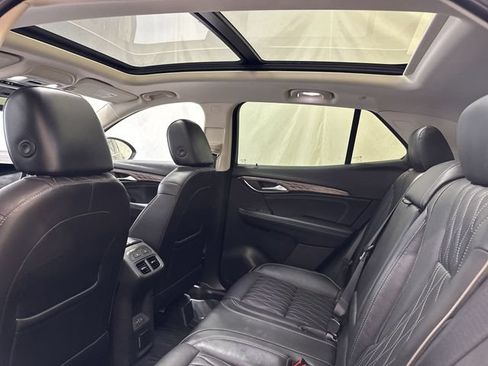 Certified 2021 Buick Envision Avenir w/ Technology Package II AWD/4WD image 14