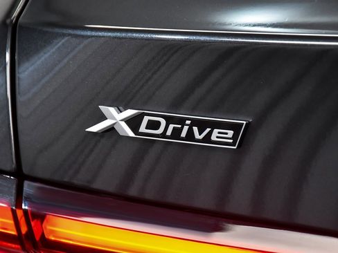 Used 2025 BMW 540i xDrive 540i xDrive image 96