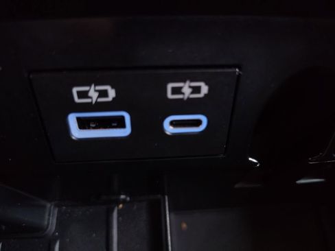 Used 2024 Toyota Tundra SR5 image 5