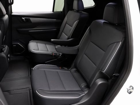 New 2026 Buick Enclave Preferred w/ LPO, Floor Liner Package image 11