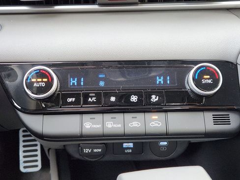 New 2026 Hyundai Elantra Sport image 15