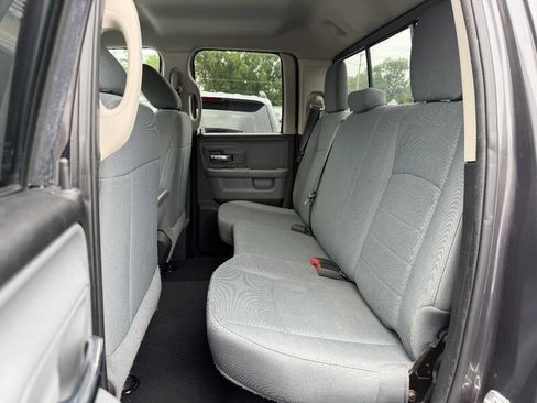 Used 2017 RAM 1500 Classic SLT AWD/4WD image 10