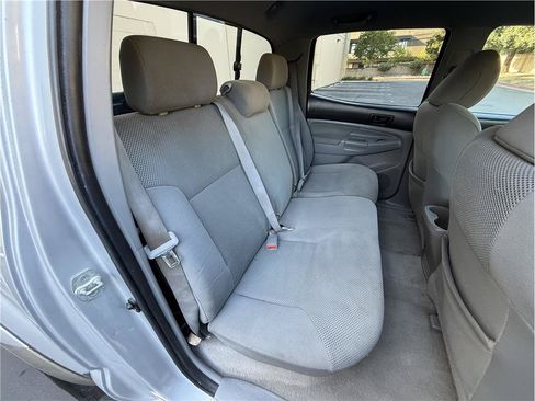 Used 2011 Toyota Tacoma PreRunner w/ TRD Sport Pkg w/JBL Audio RWD image 18