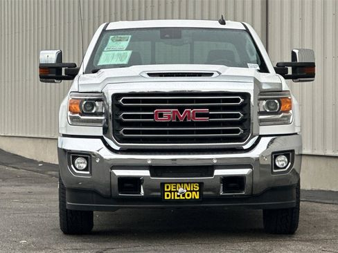 Used 2018 GMC Sierra 2500 SLT w/ Duramax Plus Package image 10