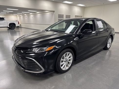 Certified 2024 Toyota Camry LE image 3