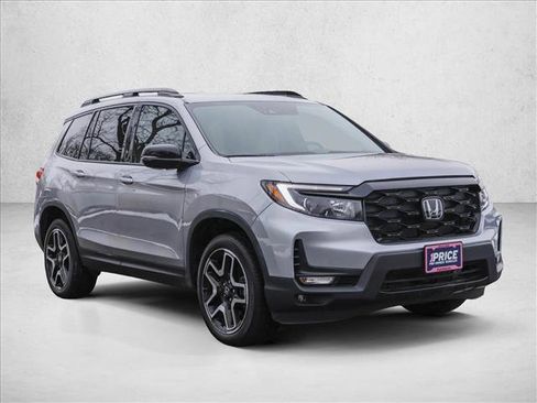 Used 2023 Honda Passport Elite image 3